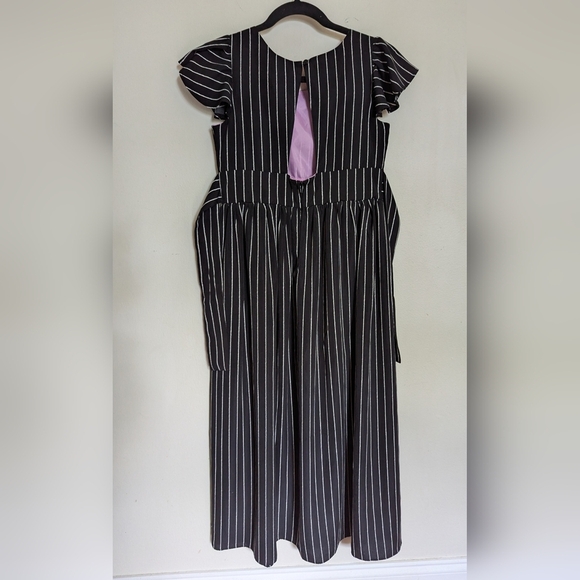 Bonnie Jean Black & White Striped Skirted Romper w/ Back Cutout Girls Size 14 - Picture 4 of 5